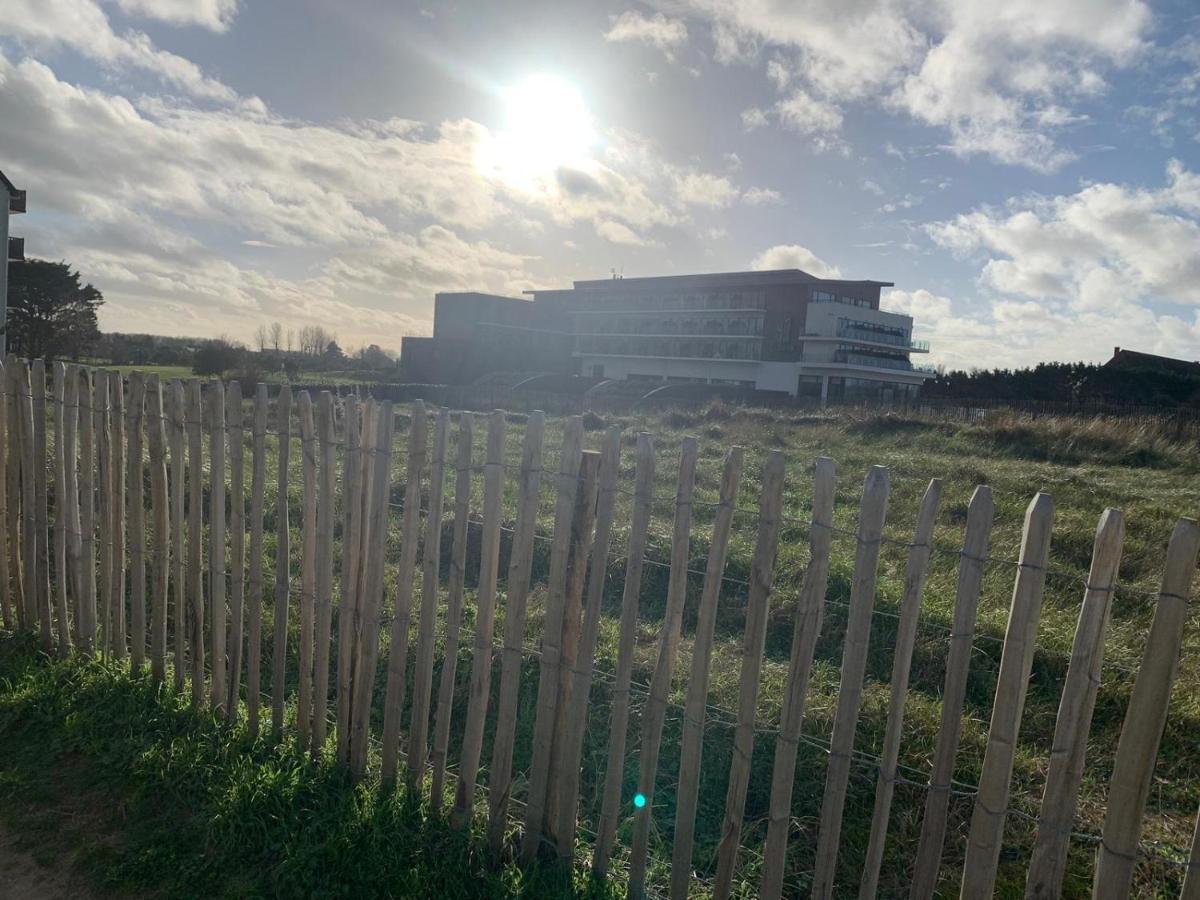 2 Pieces Acces Mer Et Thalasso Cabourg Exterior foto